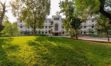 AACSB's Prestigious Innovations That Inspire Award for Ahmedabad University's Amrut Mody School of Management