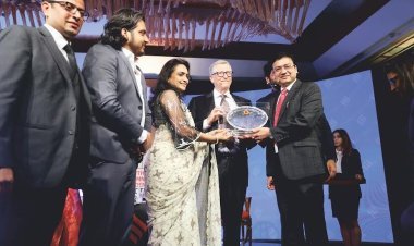 GL Bajaj Earns Acclaim from Bill Gates for Promoting Entrepreneurship among its Students